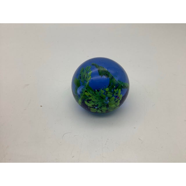 Mdina Glass Vintage Small Mdina Glass Paperweight. For Sale - Image 4 of 7