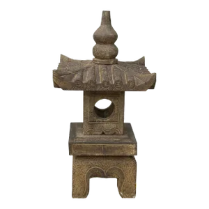 Rustic Gray Brown Temple Tower Top Pagoda Shape Garden Stone Lantern