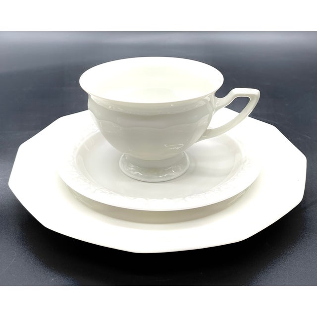 Maria White Porcelain Coffee Service from Rosenthal, 1940s, Set of 27 For Sale - Image 6 of 18