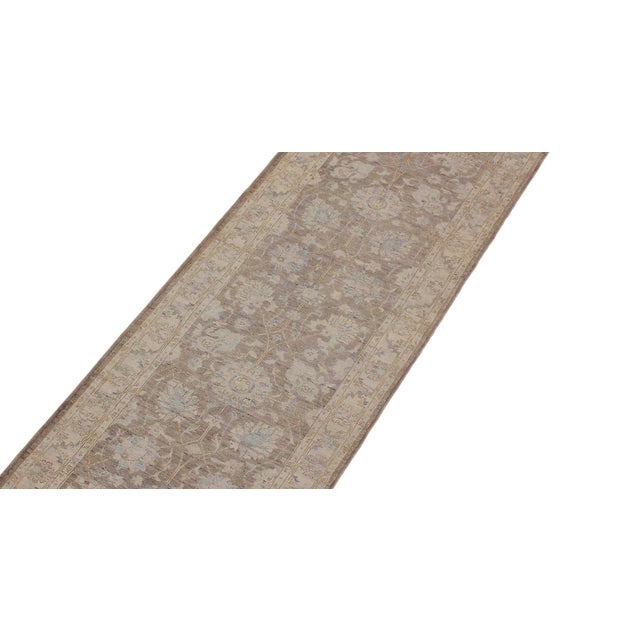 Boho Chic Ziegler 1990's Brown/Ivory Wool Runner Rug- 2'9'' X 9'10'' For Sale In New York - Image 6 of 10