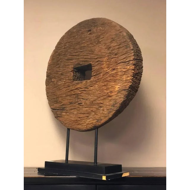 Antique Rustic Mounted Ox Cart Wooden Wheel on Base From Thailand, 19th Century For Sale - Image 4 of 6