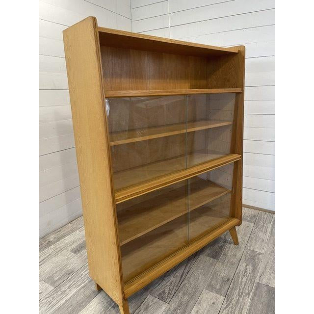 Vintage Show / Bookcase by Tatra Nabytok N.P. Pravenec, 1970 For Sale - Image 3 of 9