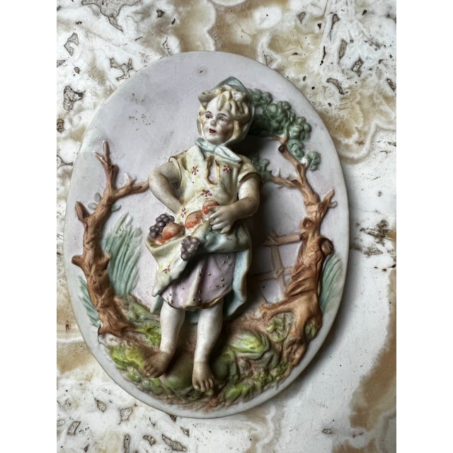 1970s 1970s English Style Small Ceramic 3d Wall Hanging of a Boy For Sale - Image 5 of 7