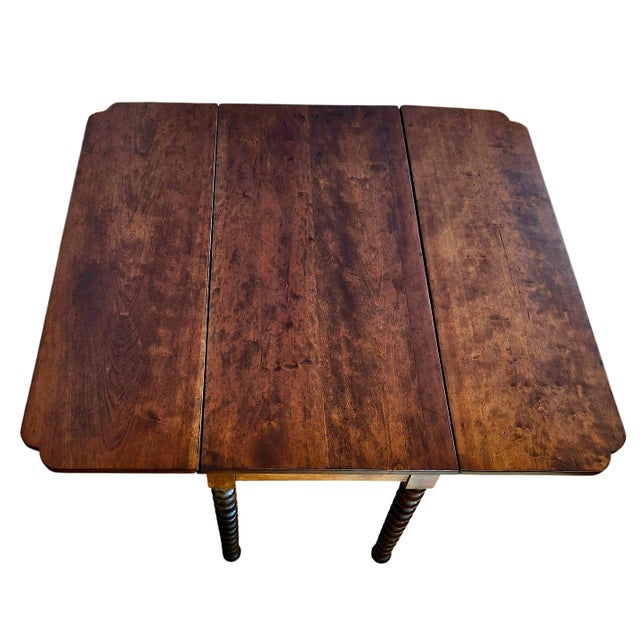 Early 19th Century Traditional American Drop-Leaf Table With Bobbin-Turned Legs For Sale - Image 4 of 5