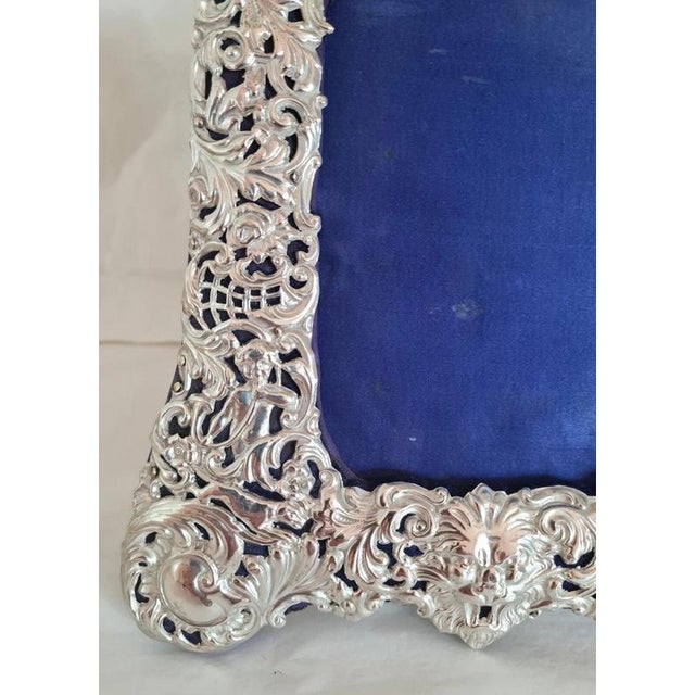 Antique Neoclassical Sterling Silver Photograph Frame from James Deakin & Sons, 1900 For Sale - Image 6 of 14