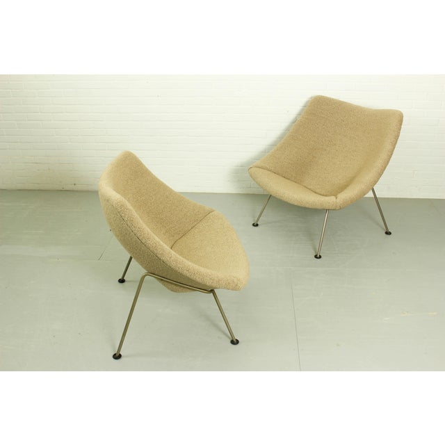 Gentleman and Lady Model Oyster lounge chairs by Pierre Paulin for Artifort, Netherlands, Shells covered with foam and...