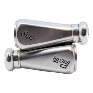 Salt and Pepper Shakers in Silver, Set of 2 For Sale