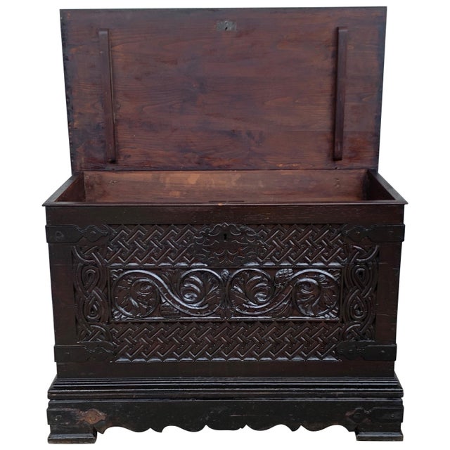 Mid 19th Century Spanish Baroque Walnut Trunk with Handcarved Decoration For Sale - Image 15 of 18