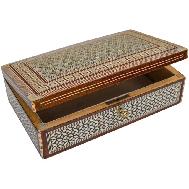 Mid 20th Century Moorish Mother-Of-Pearl Box W/ Key For Sale - Image 5 of 9