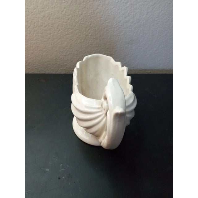 1950s 1950s McCoy Beige Scalloped Planter For Sale - Image 5 of 7