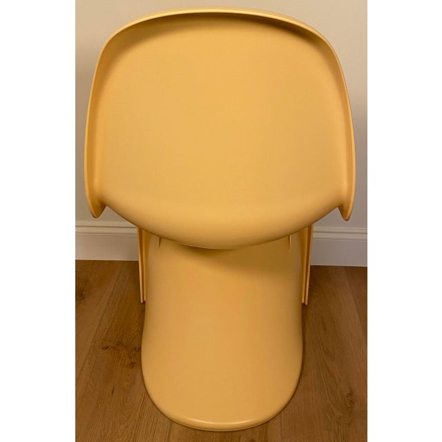 Mid-Century Modern Verner Panton Set of 7 Cantilevered Chairs by Vitra Herman Miller Edition For Sale - Image 3 of 7
