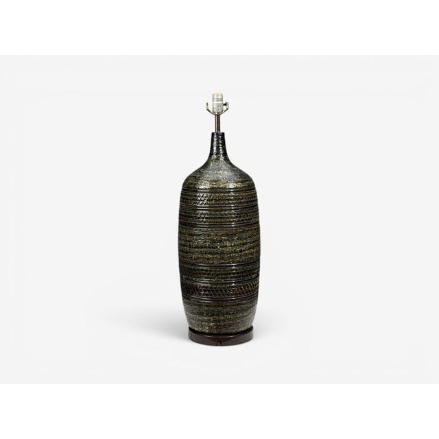1960s Bitossi Attr., Monumental Table Lamp, Green Glazed Ceramic, Italy, 1960s For Sale - Image 5 of 10