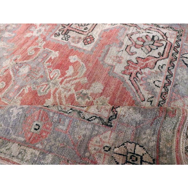 Galerie Shabab Collection Mid-20th Century Turkish Anatolian Accent Rug For Sale - Image 9 of 10