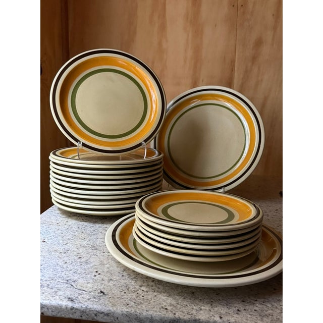 Vintage Italian Stoneware Plates from Castellania Ceramica, 1960s, Set of 20 For Sale - Image 13 of 18
