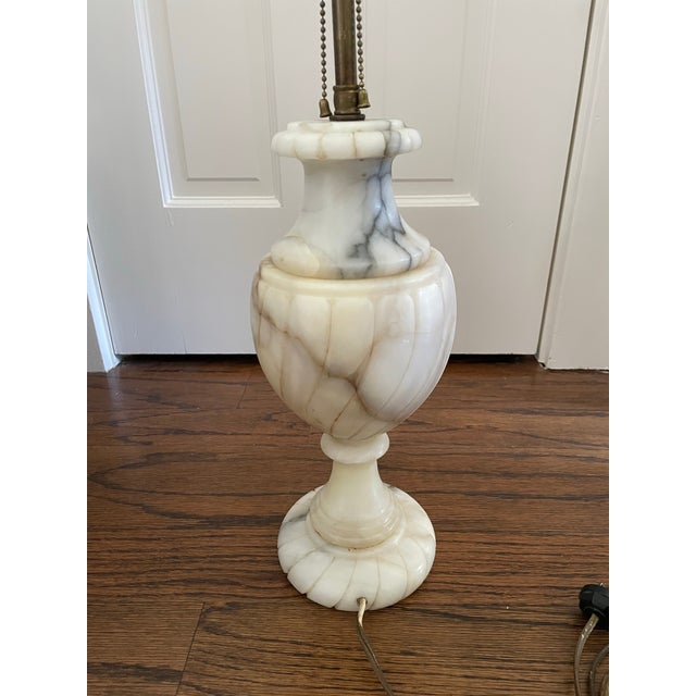 Vintage Marble Two Bulb Table Urn-Style Lamp With Carved Swirl Design For Sale - Image 4 of 8