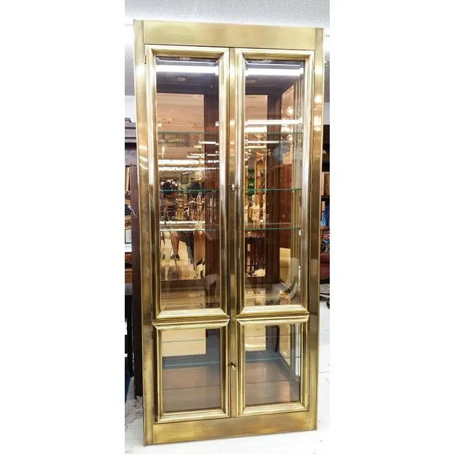 1970s 1970s Mastercraft Brass Vitrine For Sale - Image 5 of 7