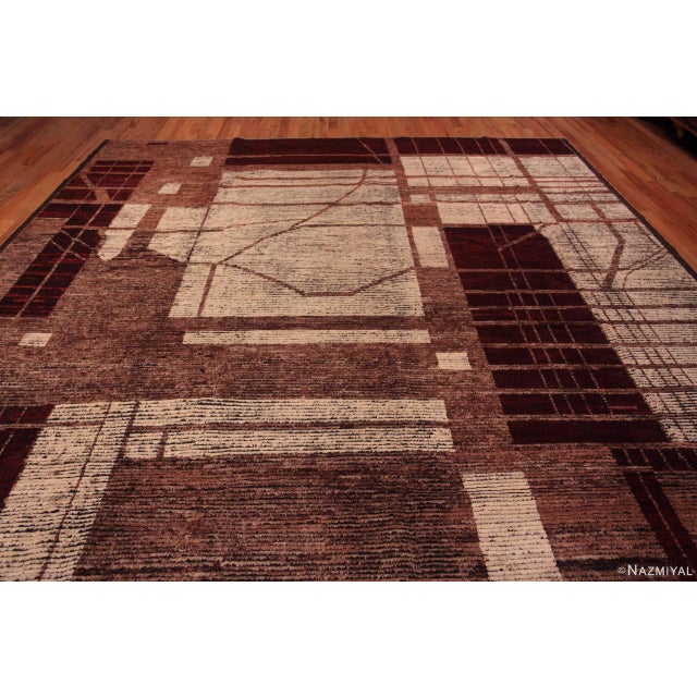 Artistically Graphic Tribal Geometric Design Bold Earthy Color Modern Large Size Area Rug, Country Of Origin: Central...