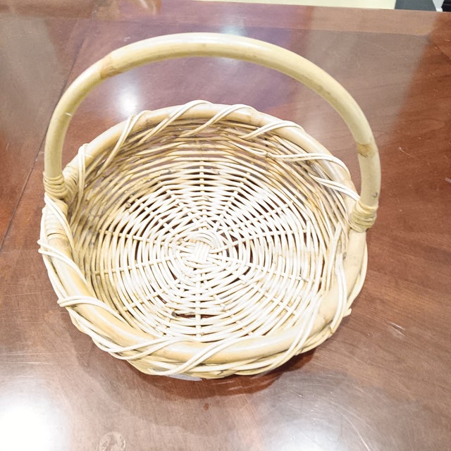 Late 20th Century Large French Woven Wicker Basket With Bamboo Handle. For Sale - Image 9 of 12