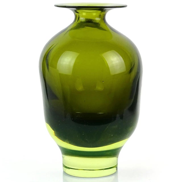Cenedese Vintage Murano Cenedese Antonio Da Ros Sommerso Glowing Uranium Green Italian Art Glass Flower Vase For Sale - Image 4 of 6