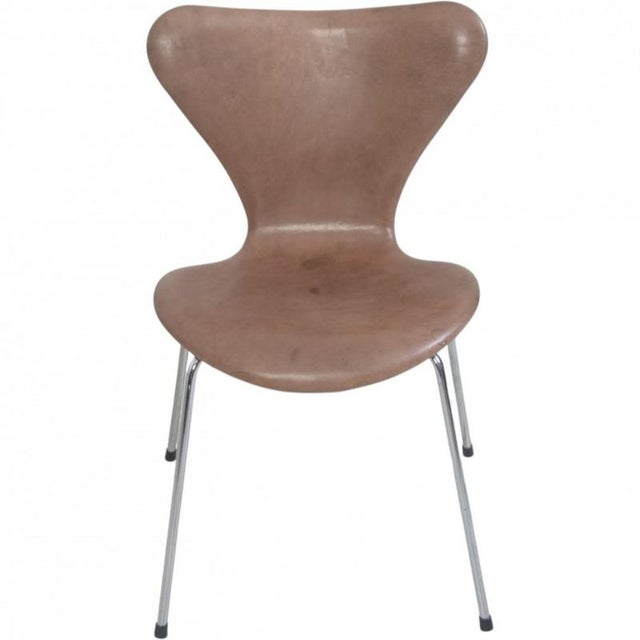 Brown Seven Chairs in Patinated Brown Leather by Arne Jacobsen, 1990s, Set of 6 For Sale - Image 8 of 18