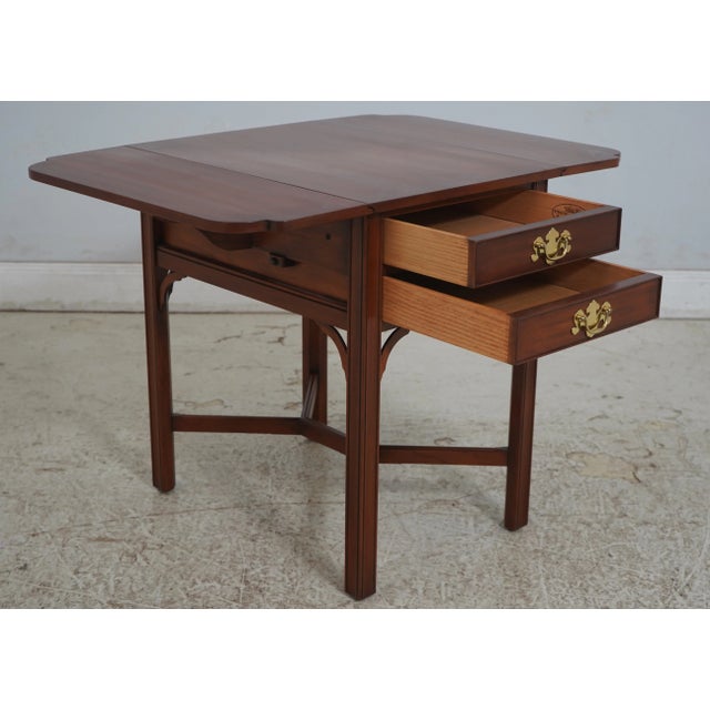 Henkel Harris Henkel Harris Cherry Drop Side Pembroke Table For Sale - Image 4 of 18