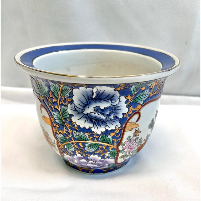 Vintage Blue Floral Bird Chinoiserie Cachepot Porcelain Planter With Gold Detail For Sale In Louisville - Image 6 of 6