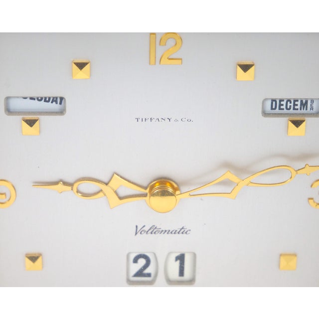 Tiffany & Co. Gilt Bronze Rectangular Desk Clock With Volumatic Dial, Circa 1960 For Sale In New York - Image 6 of 14
