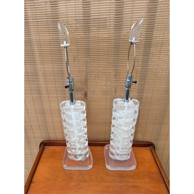 Karl Springer A Pair of Vintage Mid Century Modern Stacked Lucite Blocks Table Lamps in the Karl Springer Style. Circa 1970s For Sale - Image 4 of 17