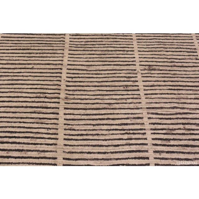 Contemporary Large Geometric Grey Color Modern Contemporary Area Rug For Sale - Image 3 of 9