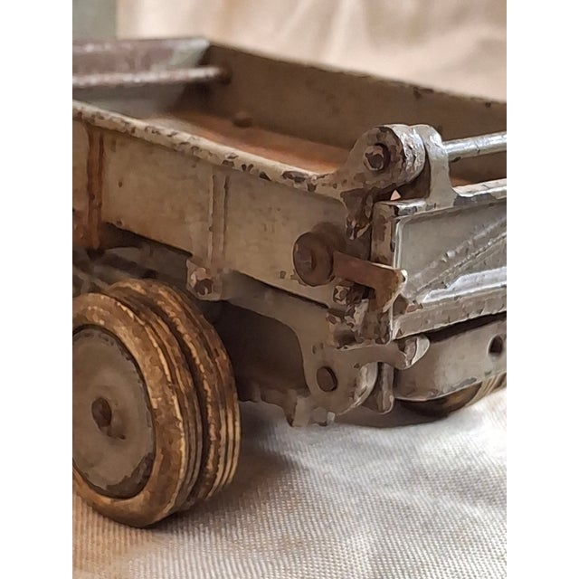 Army Green Antique Arcade Cast Iron Mack Ac Dump Truck Large 11.5" Original Paint 1925 For Sale - Image 8 of 18