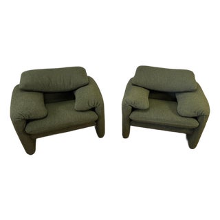 Pair of Maralunga Style Lounge Chairs For Sale