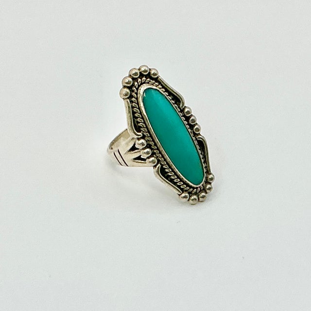 Rustic 1970s Vintage Southwestern Navajo Elongated Oval Turquoise & Sterling Ring, Artist Signed, Size 7.75 For Sale - Image 3 of 9