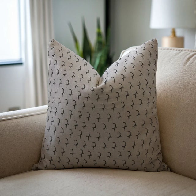 Fabdivine Handmade Pillow Cover 22x22 Inch With Block Print- Ankush For Sale - Image 6 of 9