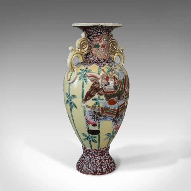 This is a vintage baluster vase, a highly decorative, oriental ceramic urn dating to the mid 20th century. Of classic form...