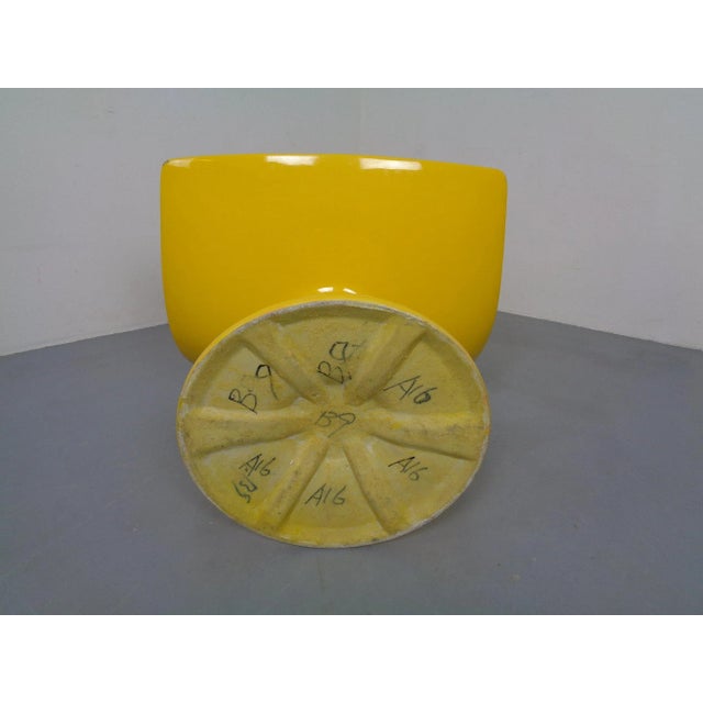 Italian Fiberglass Swivel Chair, 1960s For Sale - Image 17 of 18