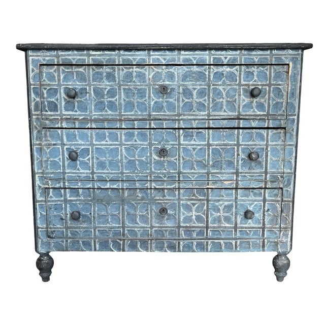 Antique Italian Chest of Drawers in Painted Walnut For Sale - Image 17 of 18