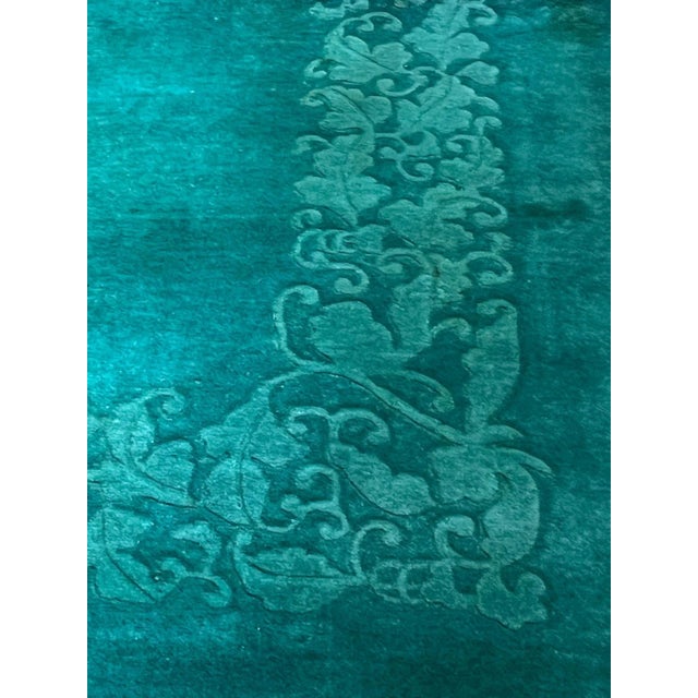 1930s Emerald Green Rug with Cascades of Flowers and Ton Sur Ton Decoration, 1930s For Sale - Image 5 of 8