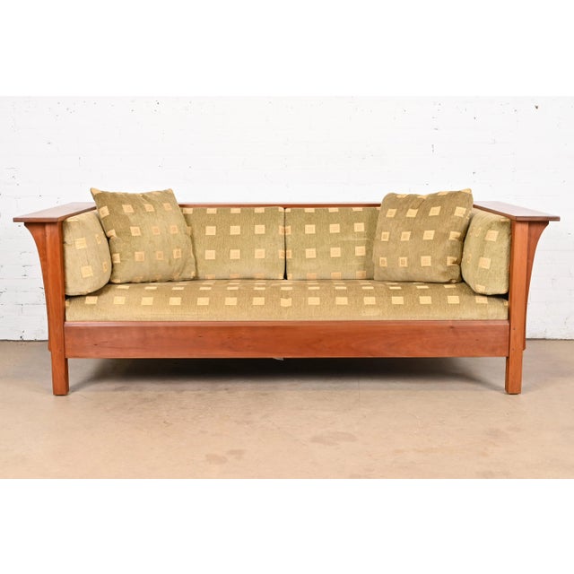 Stickley Mission Arts and Crafts Cherry Wood Settle Sofa For Sale - Image 12 of 12