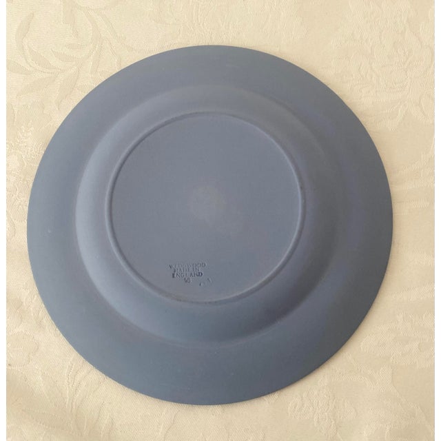 Neoclassical Wedgwood Neoclassical Dish Blue With Cream Classic Figures Mid 20th Century Excellent Mint Condition For Sale - Image 3 of 16