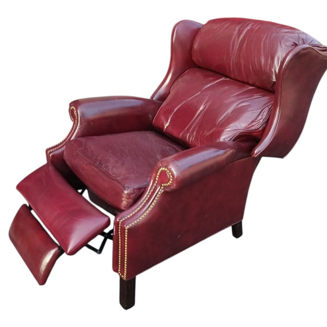 Hancock & Moore Experience the Comfort & Design With the Hancock & Moore Chippendale Recliner Crafted in the Usa For Sale - Image 4 of 9