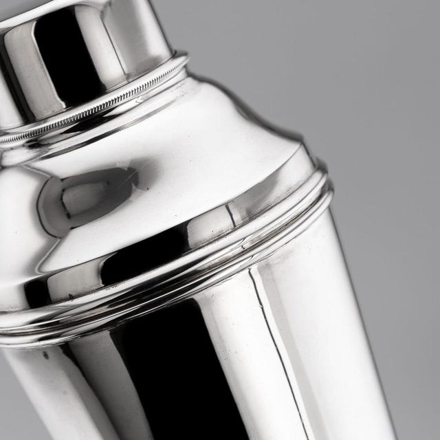 20th Century Art Deco English Silver Cocktail Shaker, Sheffield, 1937 For Sale - Image 11 of 14