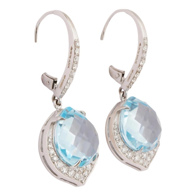 Natural aquamarine 13.96cts & diamond 0.63cts earring in 18k gold For Sale