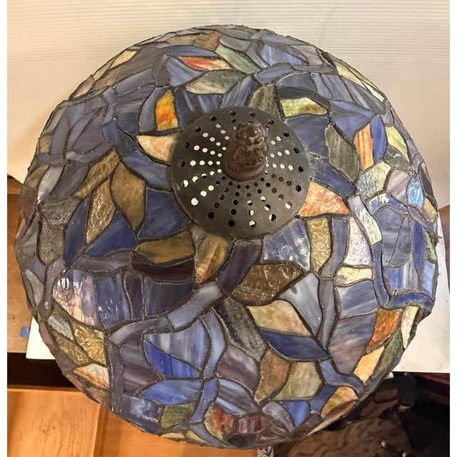 Vintage Tiffany Style Lamp With Foliage Design For Sale In New York - Image 6 of 15