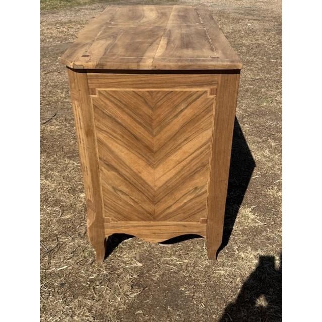 Large 18th Century French Louis XVI Walnut Bleached Chest of Drawer / Commodes For Sale - Image 18 of 18