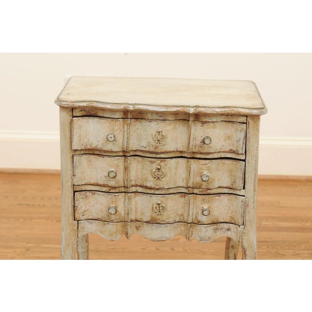 Tan 1880s French Rococo Style 3-Drawer Chest For Sale - Image 8 of 13