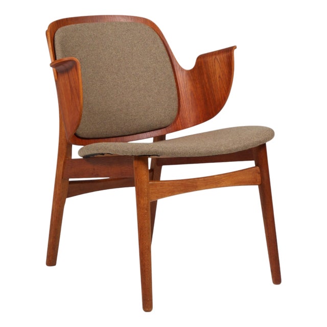 Danish Model 107 Lounge Chair in Oak Frame by Hans Olsen for Bramin, 1960s For Sale