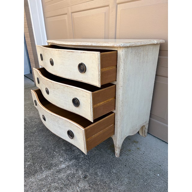 Swedish Gustavian Serpentine Painted Chest of Drawers For Sale - Image 11 of 15