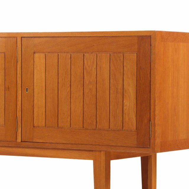 1950s A Danish Oak Cabinet / Sideboard, C. 1950. For Sale - Image 5 of 8