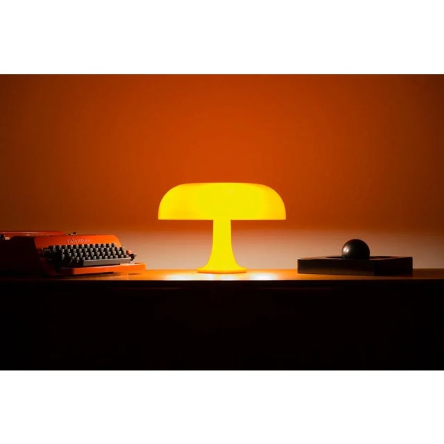 White Nessino' Table Lamp by Giancarlo Mattioli for Artemide in White For Sale - Image 8 of 12