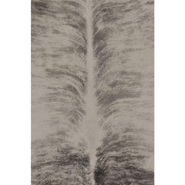 Rug & Kilim’s Large Cowhide Rug in Light Gray and Cream Tones For Sale In New York - Image 6 of 9